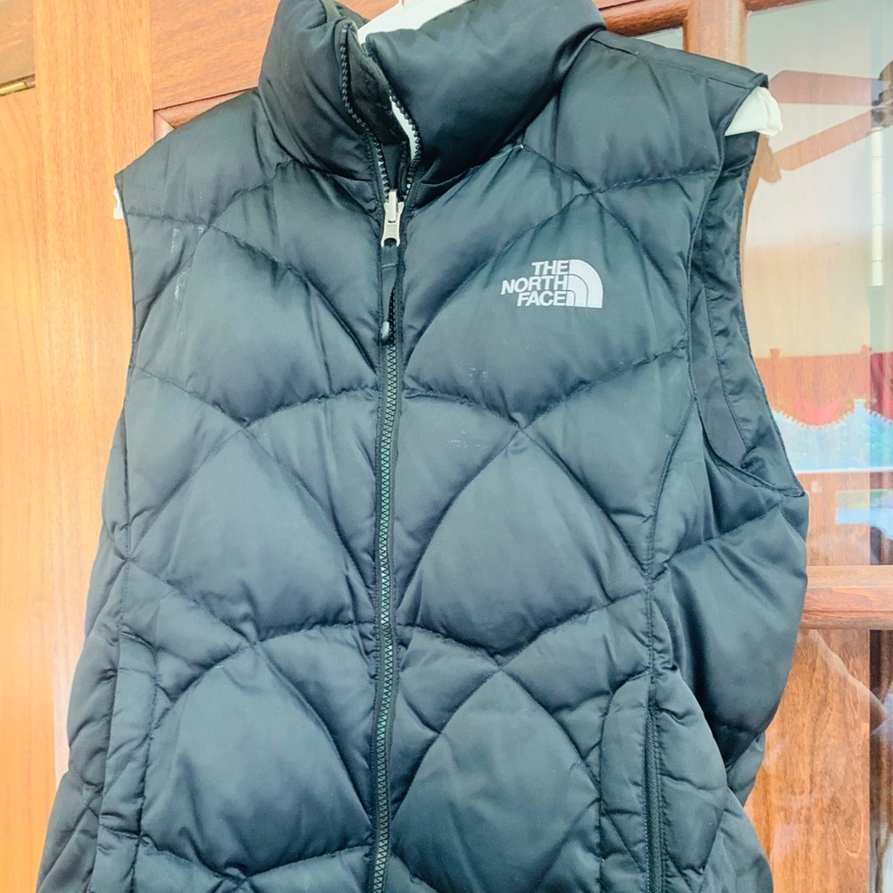 Black North Face Women’s Vest